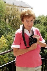 Elhunyt ícs Irén fotográfus