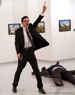 Burhan_Ozbilici_The_Associated_Press.jpg