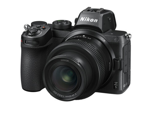 Itt a Nikon Z 5