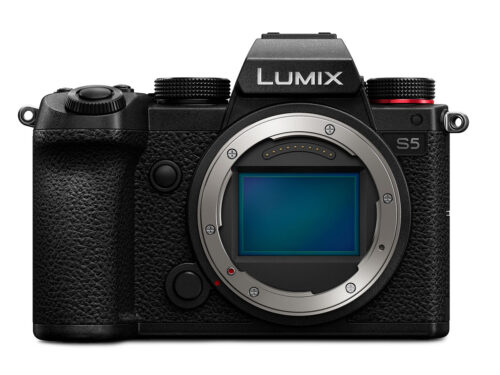 Megérkezett a Panasonic S5