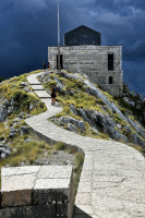 g és föld között (Lovćen, Montenegro).jpg