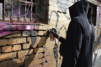 Graffiti festés tompa szìnekkel