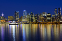 Vancouver kék órában.jpg